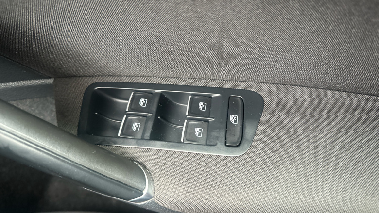 Volkswagen Golf 2.0 TDI R-Line 5dr Diesel Hatchback